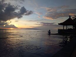 Cave Beach Bungalow