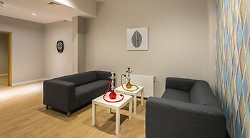 Apartments with Event Space & Hot Tub