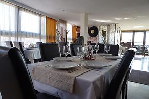 Hotel Razvan