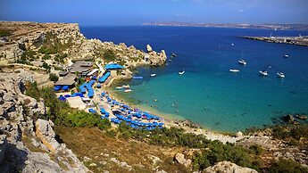 Seashells 2 Bedroom Apartment by Getaways Malta