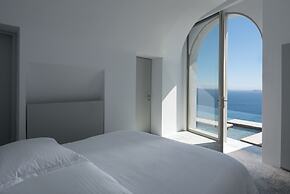 Echoes Luxury Suites