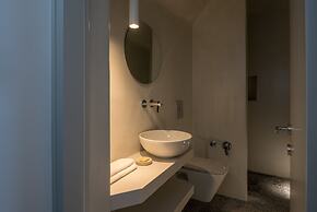 Echoes Luxury Suites
