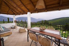 Tettix Summer House