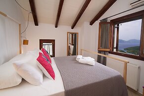 Tettix Summer House