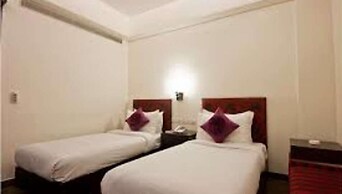 Hotel Aadhar