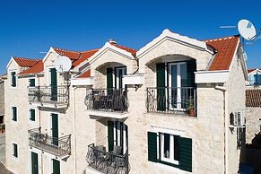 Apartments Nina