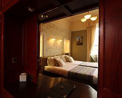 Dunedin Guest House