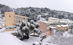 Hotel Alata