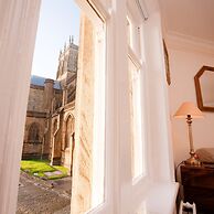 Abbey Court