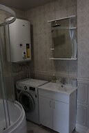 Apartment on Kamyshovaya 41, apt 19
