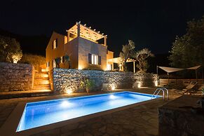 Villa Authentica