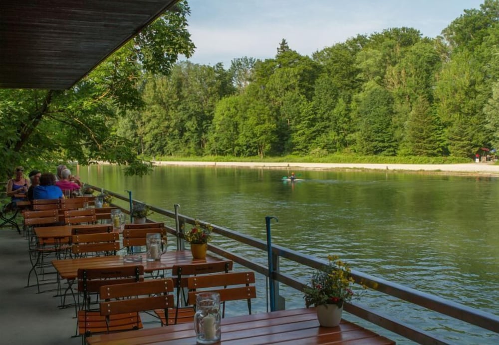 Munich Camping Glamping and Dorms