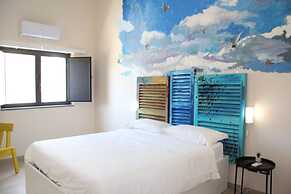 Urban Pop Hostel & BnB