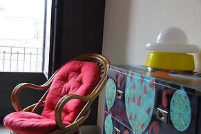 Urban Pop Hostel & BnB