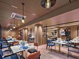 Novotel Nantong Center