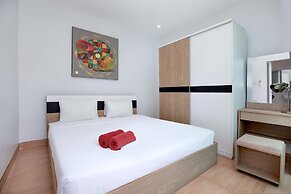 Tropical Living in Modern Villa Lancelot