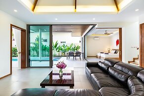 Exquisite Thai Balinese Pool Villa Mika