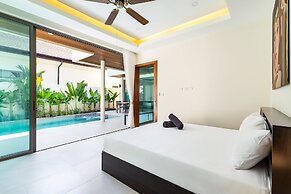 Exquisite Thai Balinese Pool Villa Mika
