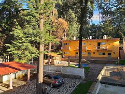 Villa Monteli Suites