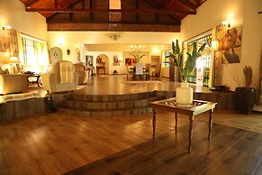 PINK FLAMINGO BOUTIQUE HOTEL