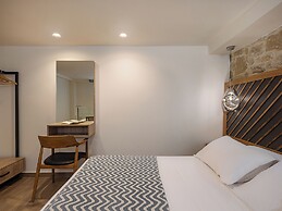 Casa D'Irene Deluxe Hotel