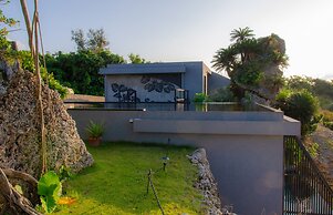 Hanalee Villa Kouri