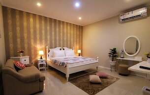 Omah Madam Bed & Breakfast