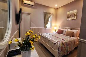 Omah Madam Bed & Breakfast