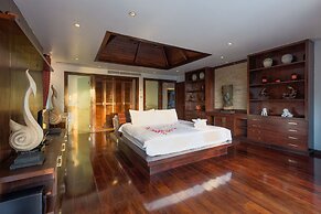Grand Ocean View 5BR Pool Villa Kalim 5