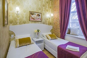 Catherine Art Hotel