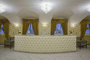 Catherine Art Hotel