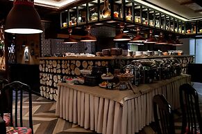 Catherine Art Hotel