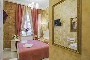 Catherine Art Hotel