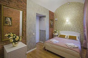 Catherine Art Hotel