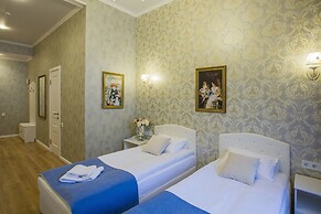 Catherine Art Hotel