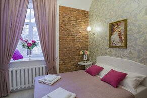 Catherine Art Hotel