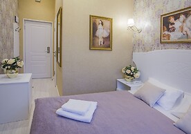 Catherine Art Hotel