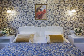 Catherine Art Hotel