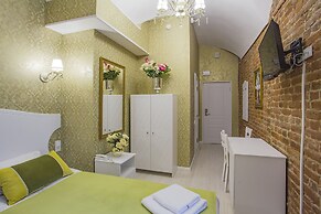 Catherine Art Hotel