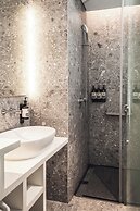 Page148, Page Hotel