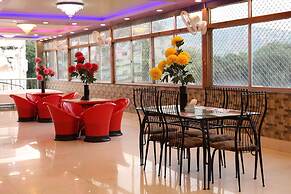 Hotel Anand Lok