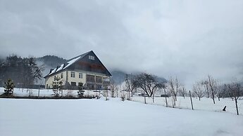 Becho House