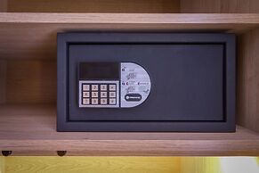 Level Luxury Suites