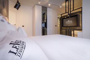 Level Luxury Suites