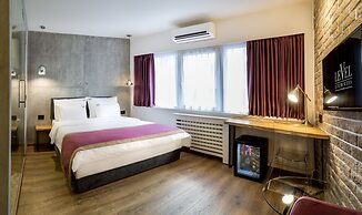 Level Luxury Suites