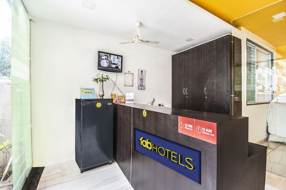 FabHotel Sahara Inn