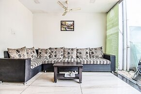 FabHotel Sahara Inn