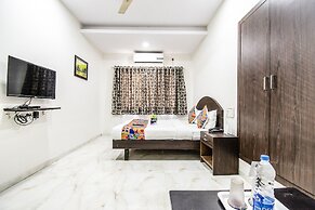 FabHotel Sahara Inn