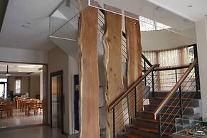 Footprint Inn