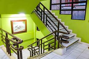RedDoorz @ Junquera Extension Cebu